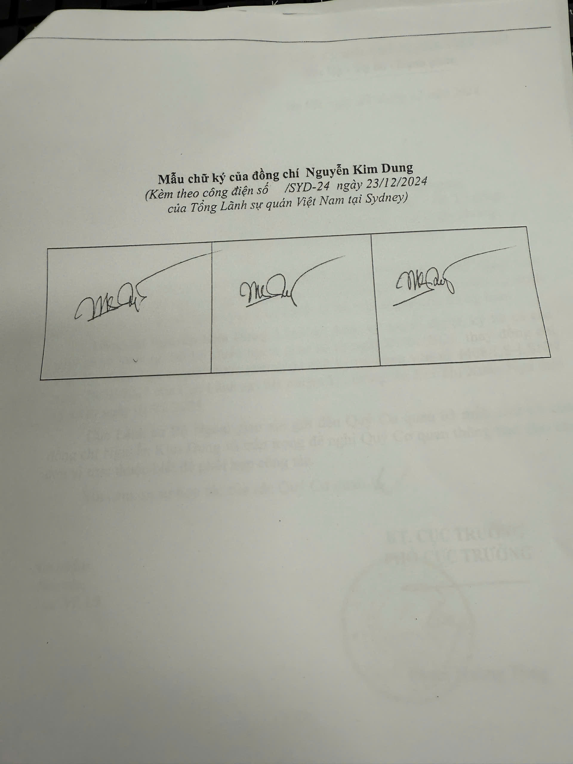 Thông báo chữ ký lãnh sự của đồng chí Nguyễn Kim Dung, Lãnh sự, Tổng Lãnh sự quán Việt Nam tại Xít ni (Ô-xtrây-li-a).